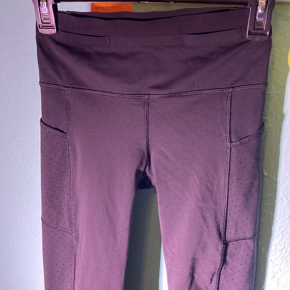 lululemon Mind over Miles Crop leggings - Picture 5 of 9